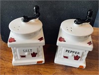 Coffee Grinder Shaped Salt & Pepper Shakers