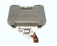 Smith & Wesson Model 629-6 .44 Magnum stainless