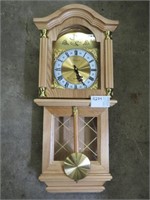 OAK WALL CLOCK BEDFORD COLLECTION BED7074