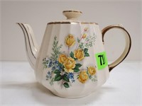 Sadler English floral teapot