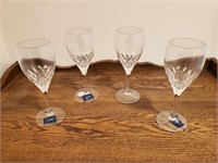 Mikasa crystal wine glasses (4)