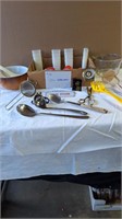 (QTY) Assorted Kitchenware