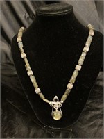JEWELRY NECKLACE / NATURAL STONES & SILVER