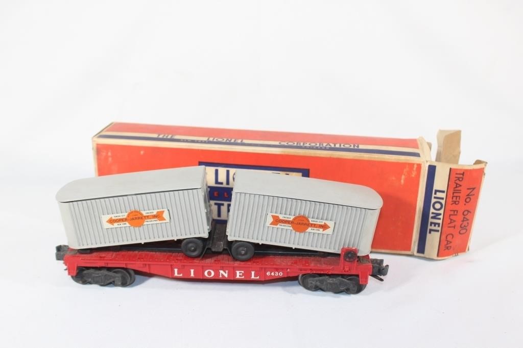 Lionel Trains No. 6430 Trailer Flat Car with Box