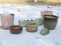 Lot of Assorted Flowerpots and Cricket