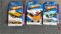 Hot Wheels ‘62 and ‘69 Corvette NIP