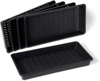 Hydroponic grow trays with rocks