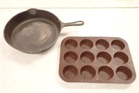 GRISWOLD CAST IRON SKILLET & MUFFIN TIN