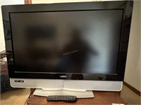 Vizio 30" TV with Remote