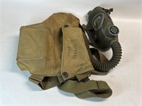 WWII Light Weight Gas Mask & Bag