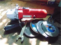 POWER FIST 4 1/2" ANGLE GRINDER