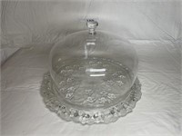 Glass cake plate with dome lid
