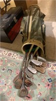 Vintage vinyl golf bag with about 15 vintage golf