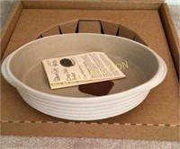 Pampered Chef deep dish baker (NEW)