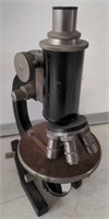 Vintage microscope, approx. 6" x 8" x 12"