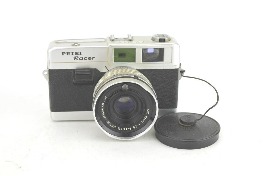 PETRI RACER 35MM RANGEFINER CAMERA