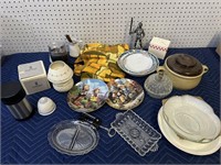 LOT OF ASSORTED GLASSWARE AND MISC ITEMS