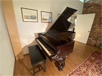 Outstanding Rosewood Steinway & Sons Grand Piano -