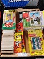 Box Lot of Baseball cards: Topps Heritage