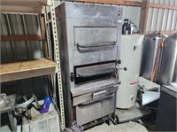 Broiler with double oven