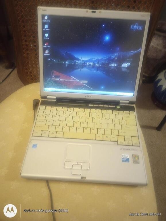 Lifebook Laptop with Windows Vista Working