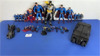COLLECTION OF D.C SUPERMAN AND BATMAN FIGURES