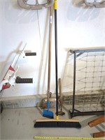 Quickie Bulldozer Broom, Hoes, Scraper & Dust Pan