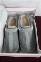 Ladies Espirit Shoes / slippers / New