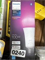 PHILIPS HUE LIGHT RETAIL $40