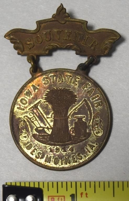 1914 Des Moines Iowa State Fair Souvenir Badge