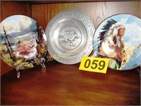 2 DECORATIVE INDIAN PLATES