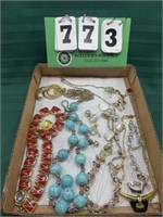 Costume Jewelry Lot #14