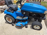 New Holland GT22 Lawn tractor