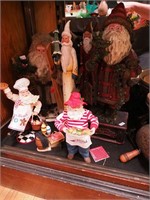 Four Old World Santa figurines and more, from