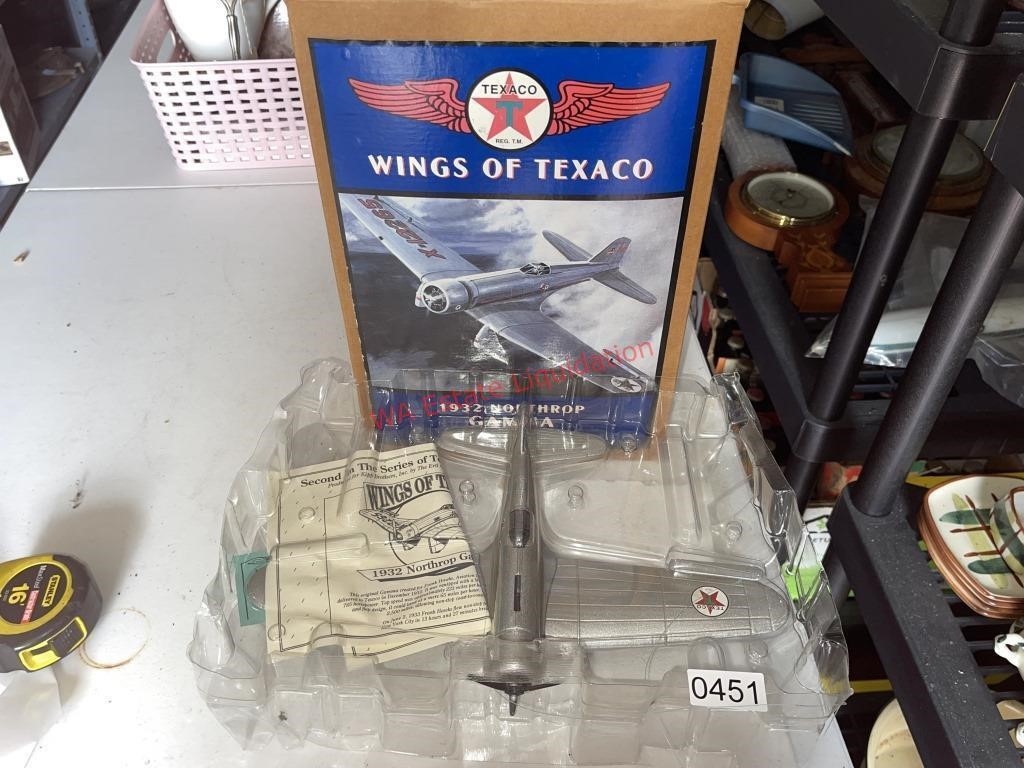Wings of Texaco Model Airplane with box (Con2)