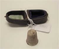 Victorian cased silver thimble