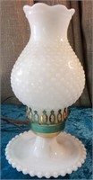 M - MILK GLASS TABLE LAMP (L96)