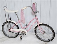 Modern Schwinn Lil Chik Girls Bike / Bicycle. The