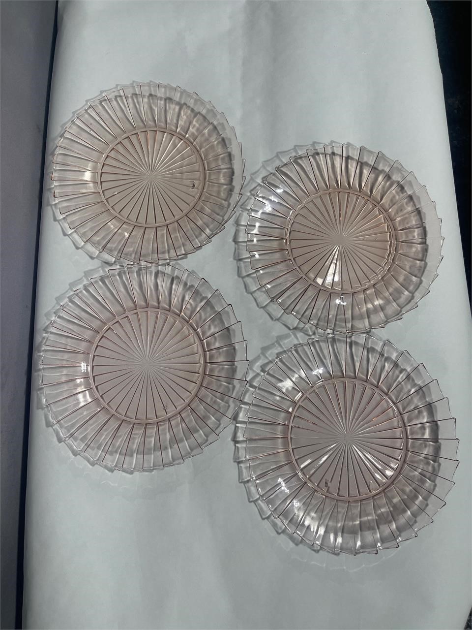 4 pink pinwheel plates