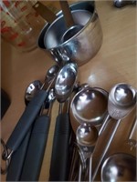 Black Handled Measuring Spoons