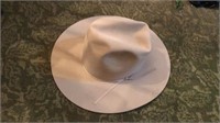 Buck skin long oval 7 3/4 western hat & feathers