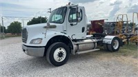 **2009 Freightliner Santiago Day Cab Truck