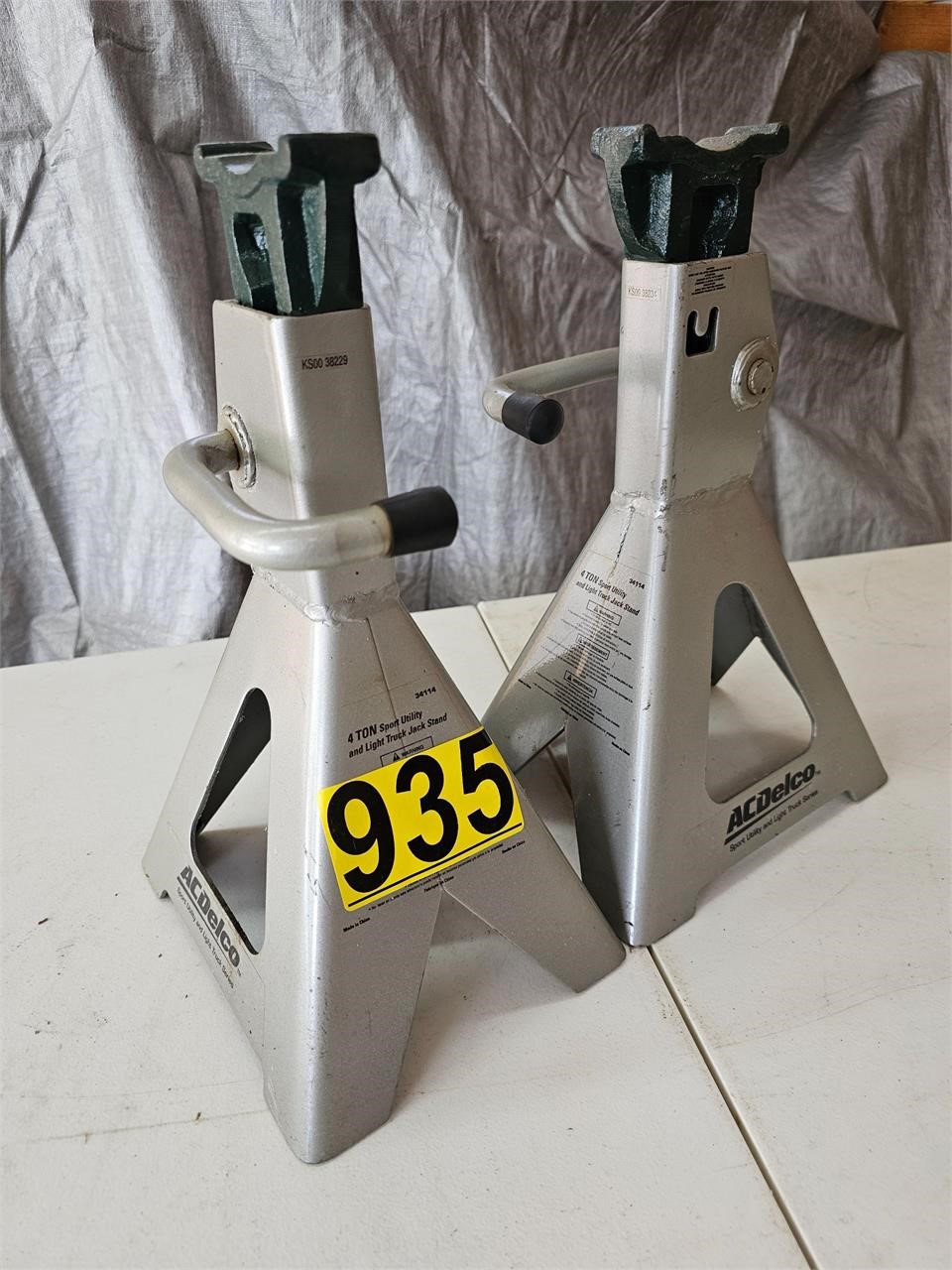 AcDelco 4TON Jack stands