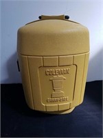 Vintage 1971 Coleman lantern with carry case