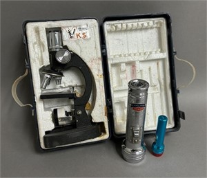 Toy Microscope in Case w/ Two Flashlights