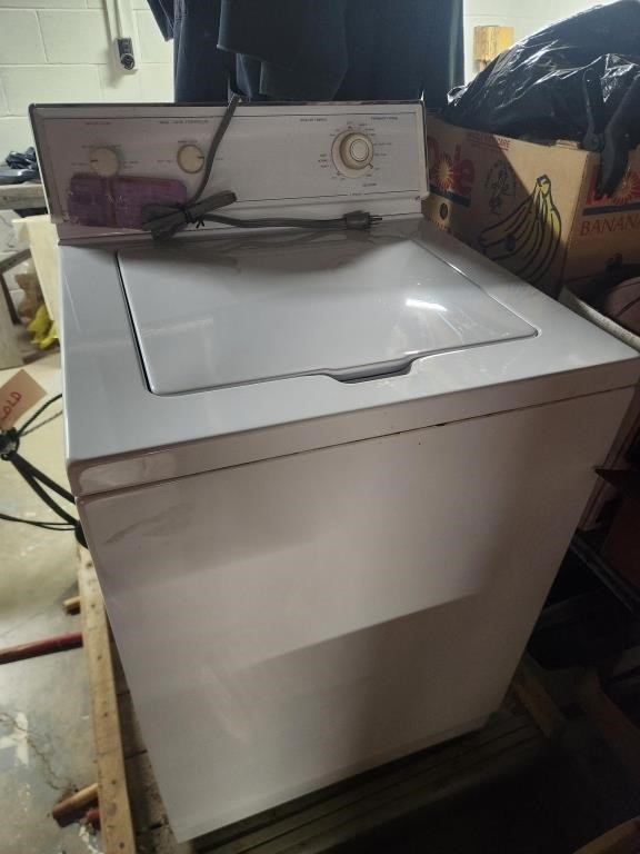 Maytag Washing Machine