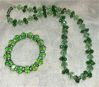Nice Green Crystals Necklace & Bracelet