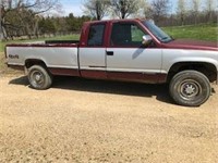 1989 Chevy ton truck w/ extended cab