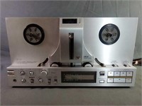 AKAI 77 4-Track Stereo Tape Deck Model GX- 77