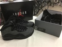 Air Jordan tennis shoes size 9 1/2’s